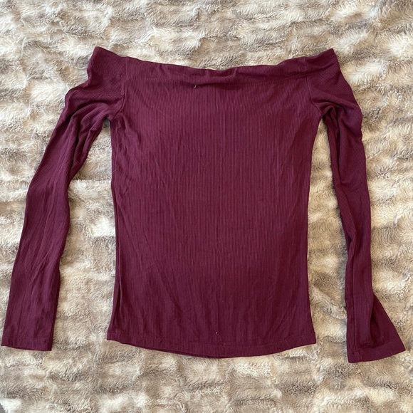 White Crow off-the-shoulder top - Picture 3 of 5